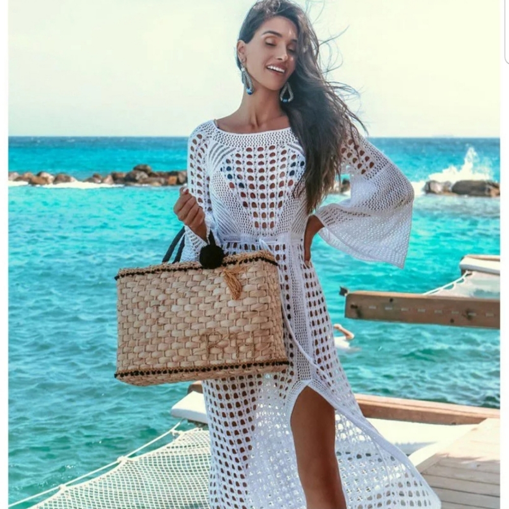 LAST ONE💕5⭐ rated WHITE Crocheted Beach Cover Up - Picture 2 of 6